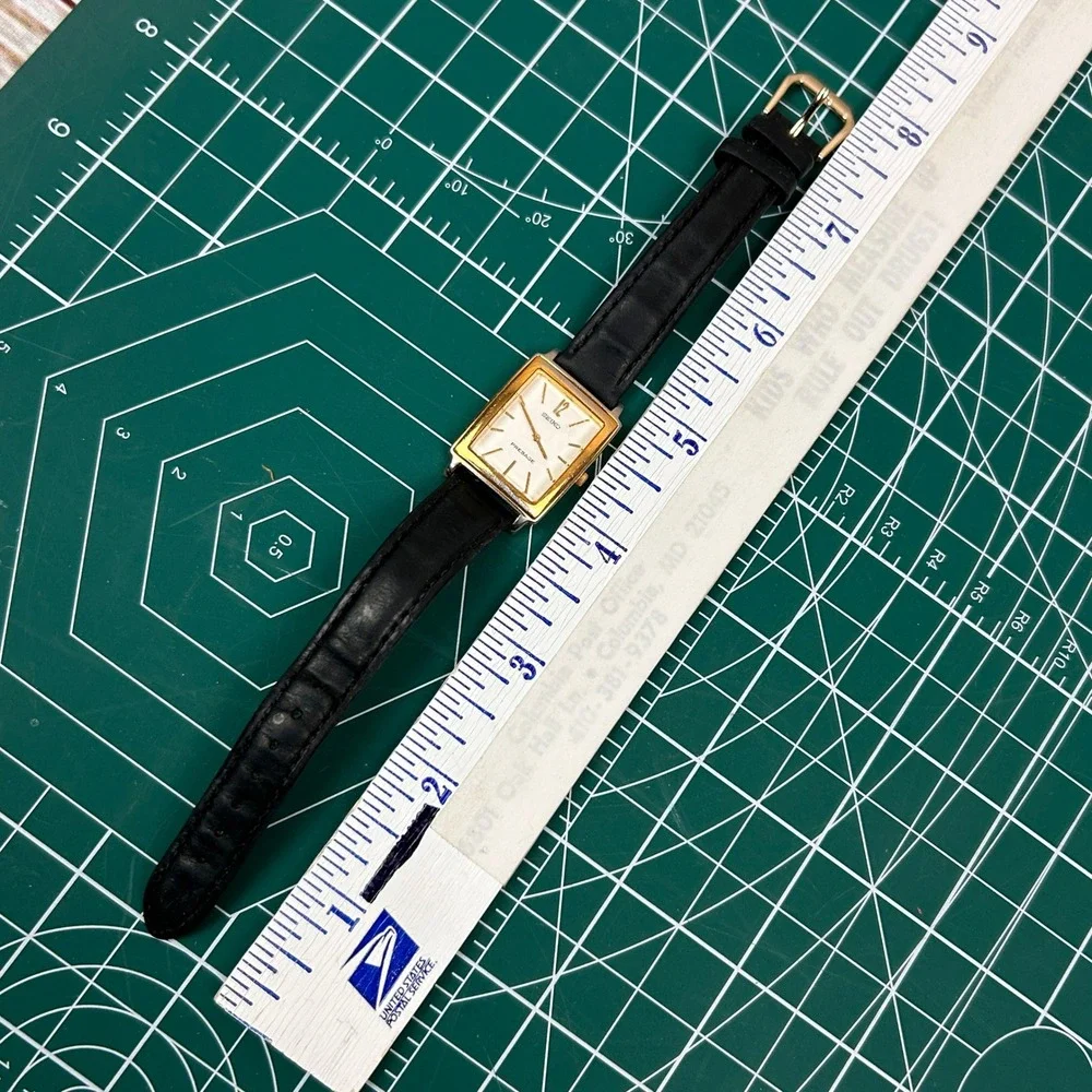 Seiko‎ Presage Rectangular Gold Tone White Dial Men's Dress Watch Coach Band